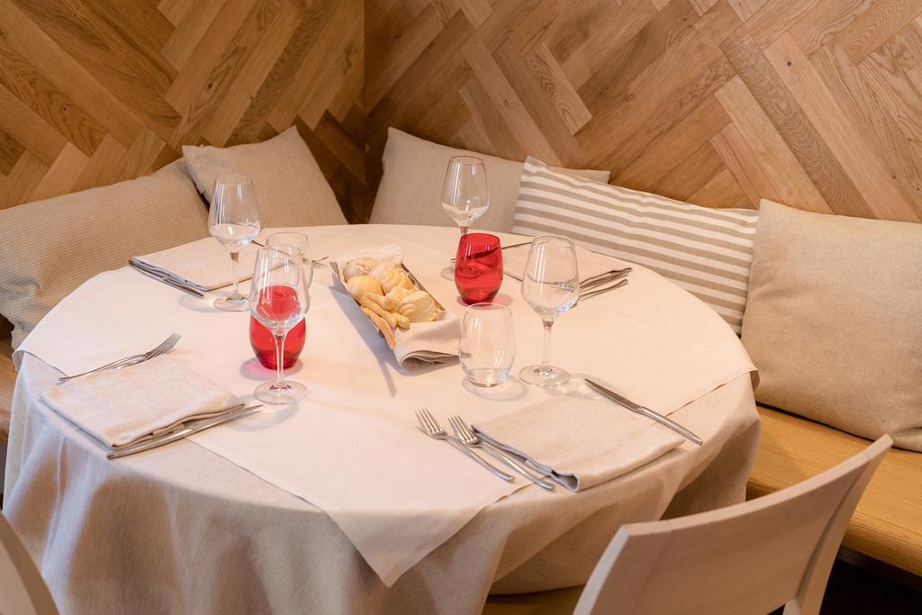 וילה אופיצ'ינה Hotel Valeria מראה חיצוני תמונה
